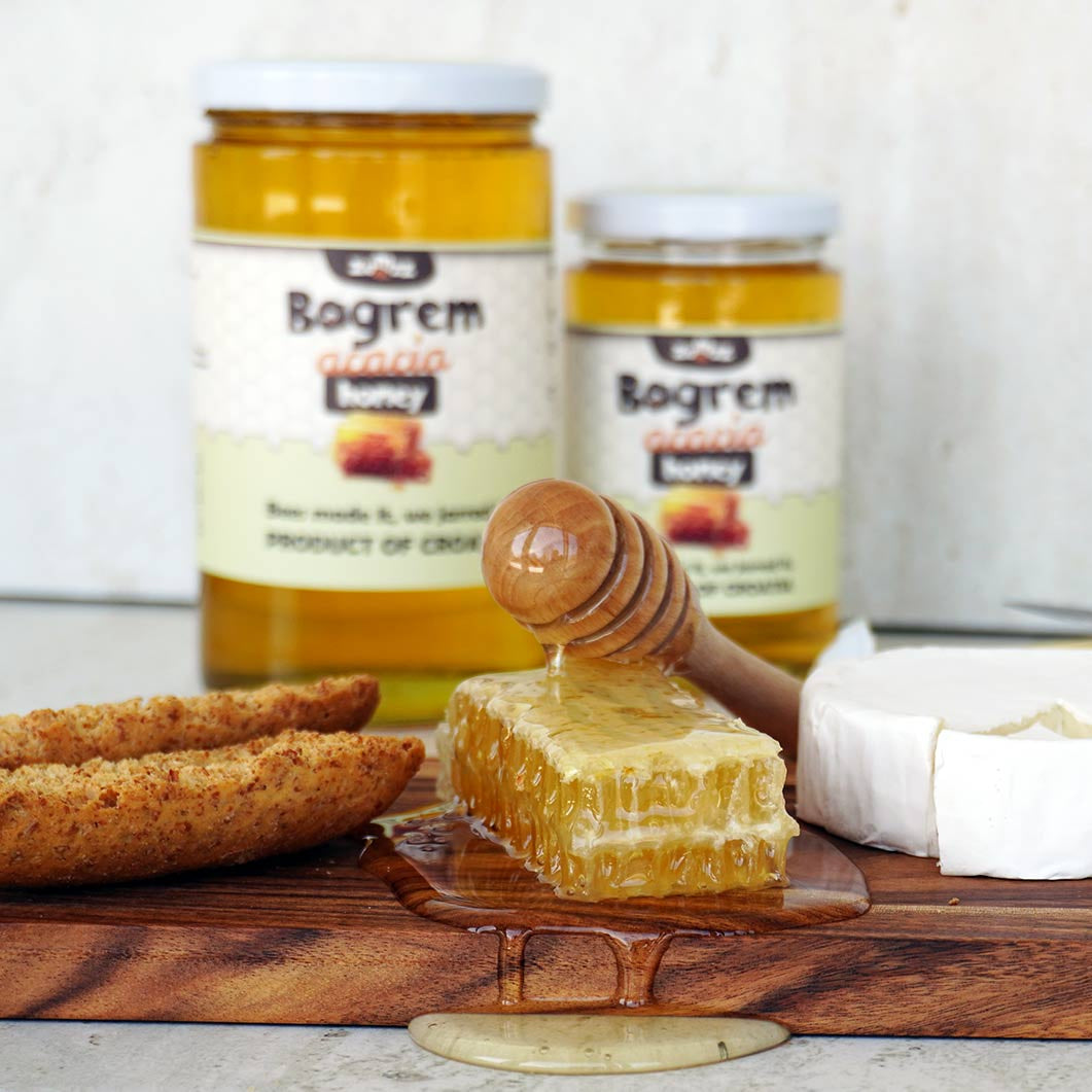 Zumzz Acacia, natural light bee honey with a mild taste